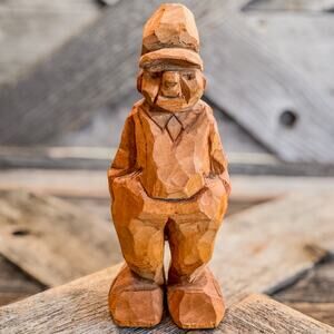 1993 Vintage Folk Art HandCarved Wooden Old Man “Oskar” w Hands in Pockets-6.5”H